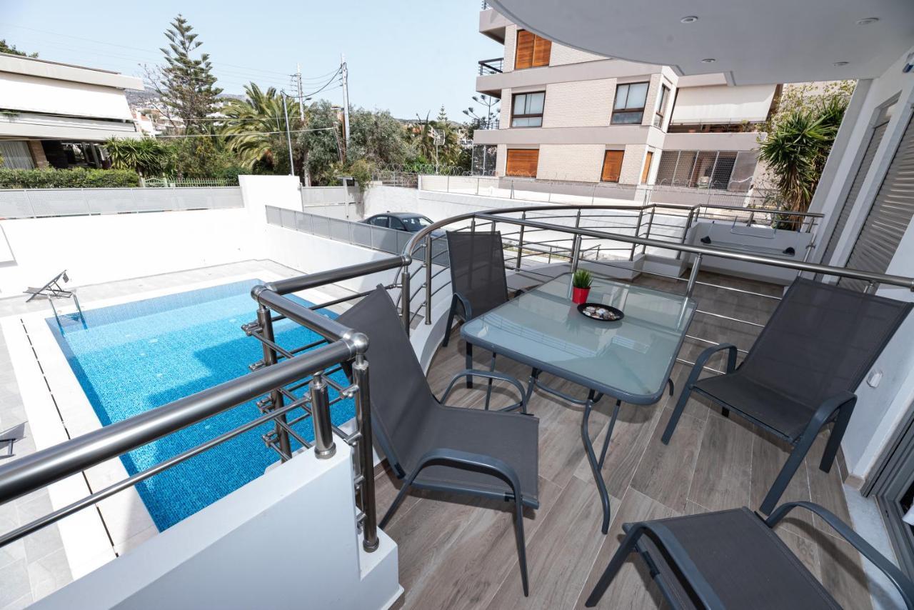Design Apartment With Swimming Pool Near The Beach เอเธนส์ ภายนอก รูปภาพ
